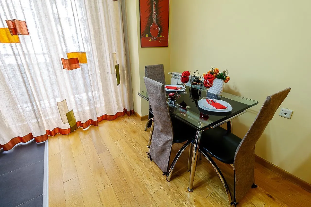 Ye'S Deluxe Apart-Hotel In Bcv Tbilisi
